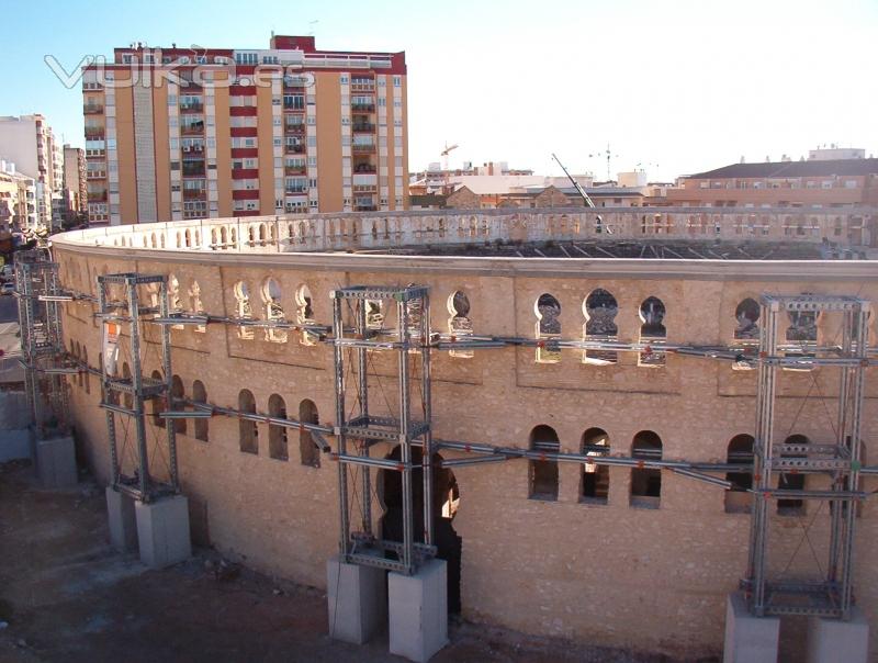 Estabilizador de fachada de RMD Kwikform, plaza de toros de Villena.