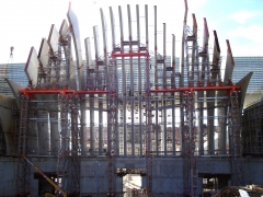 Torres megashor de rmd kwikform para construccin de cubierta del palacio de congresos princesa letizia en oviedo.