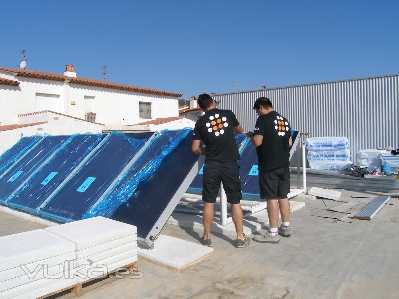 Instalando placas solares para A.C.S.