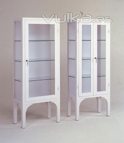 Vitrina clnica una o dos puertas. Fabricadas en Acero Esmaltado epoxi. Laterales, puertas y entrepaos de ...