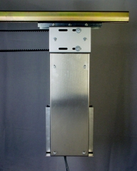 Accionamiento automatico para puertas correderas cortafuego con resorte de cierre integrado