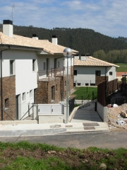 Barcenilla de pilagos. vista general fachada este. construction management. 2010