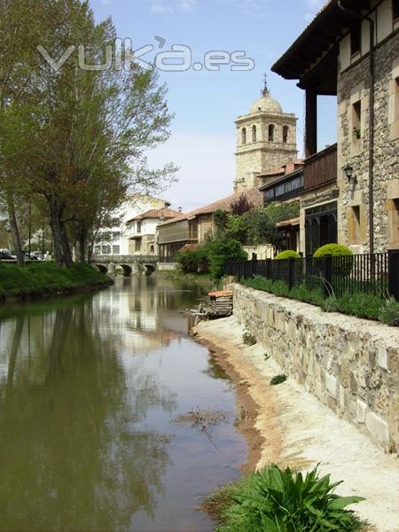 Aguilar de Campoo se baña en el Pisuerga