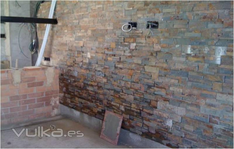 REVESTIMIENTO PARED INTERIOR