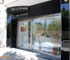 Clinica dental dolores martn. fachada - martinpeascointeriorismo. tlf. 650022654