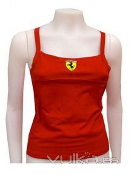 La coleccin de Ferrari tambin ofrece otros productos como toallas, albornoces, gorras, camisetas, paraguas, ...