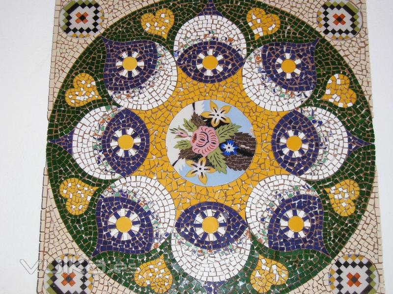 luna dinamica .Combinacion perfecta, de mosaico ceramico, sugiere un movimiento dinamico intrinseco, que combina ...
