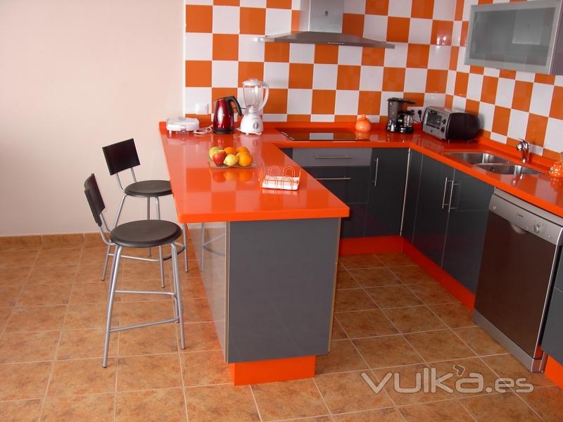 Cocina Formica Naranja-Gris 3