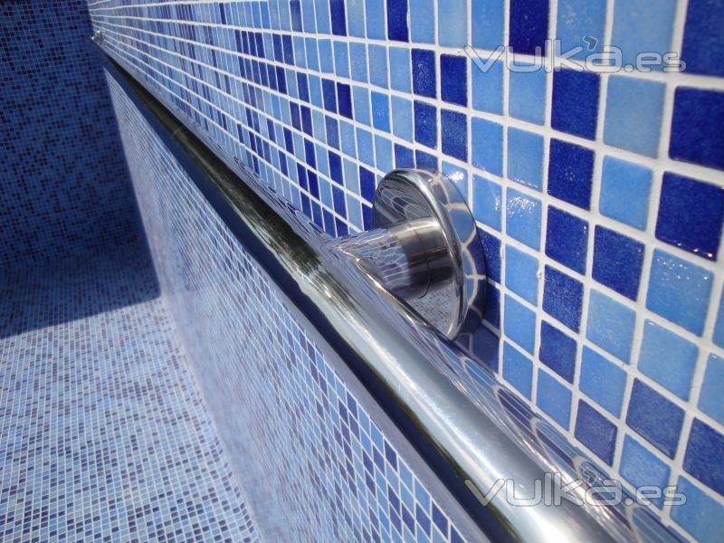 Varandilla inox en Piscina