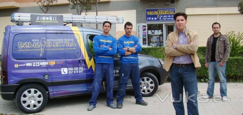 EQUIPO TCNICO, 958 156 153, DOMO ELECTRA TELECOMUNICACIONES, WWW.ANTENISTAGRANADA.COM