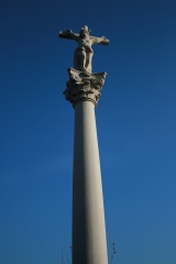 Columna de un cruceiro de piedra