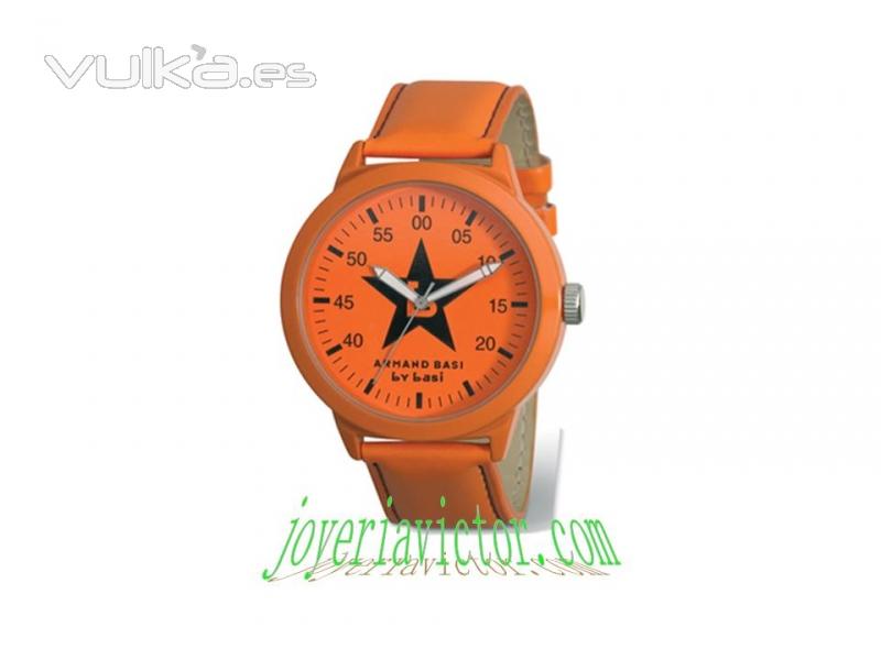 ARMAND BASI by BASI  CAJA: Metal lacado en naranja  BISEL: No  ESFERA: Color naranja con cifras y logo en negro  ...