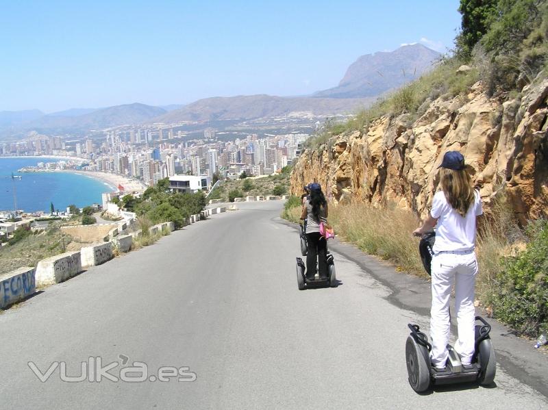 Bajando desde el Parque Natural de Sierra Helada hacia Benidorm