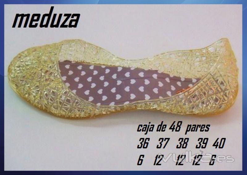 Sandalias Meduza para mujer PVC, un objeto de moda