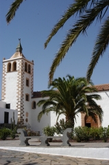 La iglesia de la oliva (capital del norte de fuerteventura)
