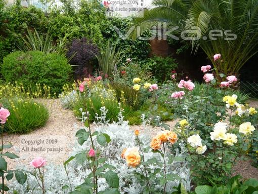 jardin sostenible en parroquia de st salvador sabadell.