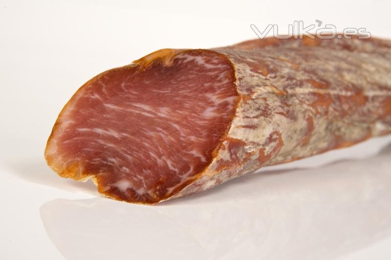 Exquisitos lomos ibericos en www.sanjamon.com El lomo del cerdo ibrico se elabora con sal, pimentn y ajo. ...