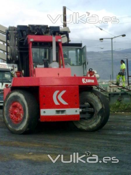  KALMAR  DCD320-12 , MASTIL TRIPLEX HORQUILLAS DESPLAZABLES, ELEVACIN LIBRE 600MM, ALTURA 335MM, ANCHO 340MM ...