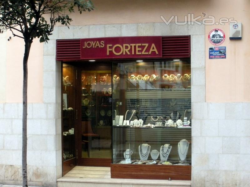 Joyas Forteza fundada en 1885. Cuatro generaciones de joyeros.