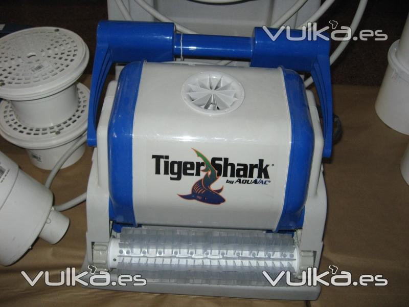 ROBOT LIMPIADOR DE PISCINAS TIGER SHARK.