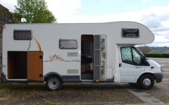 Lateral de Autocaravanas de alquiler en Madrid