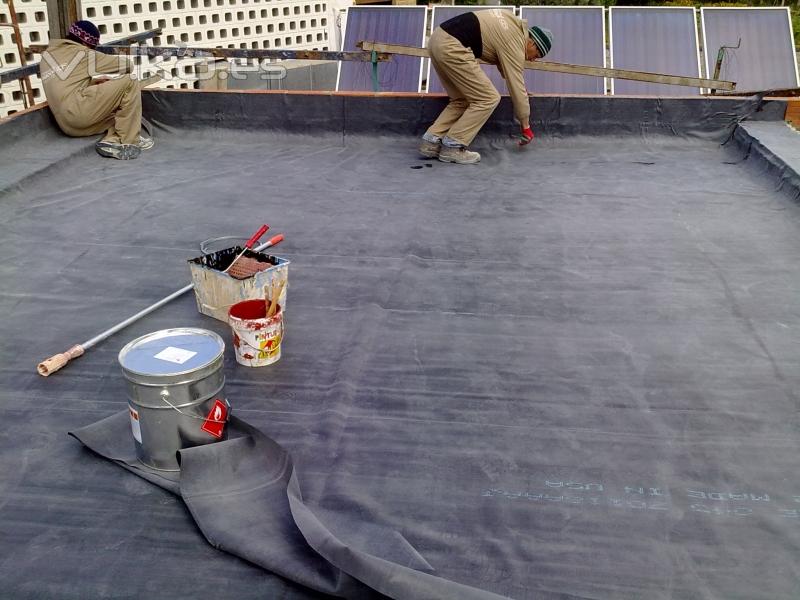 Impermeabilizano terraza con lamina de caucho de EPDM