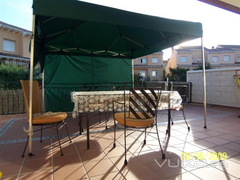CHALET PAREADO EN VENTA Ó ALQUILER EN  SOTILLO DE LA ADRADA, PORCHE TRASERO BASTANTE AMPLIO DE CHALET PAREADO EN ...