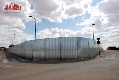 Nuestro vallado de alta seguridad consiste en modulos de cerramiento de 2,80 metros de alto por 2,20 metros de
