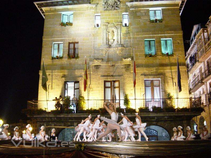 Sonido e iluminacin de un festival de danza