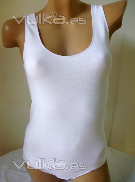 Art. 6549 Camiseta Sport Sra. S/Costuras 95%Algodn - 5%Eslastano. Talla: P - M - G. Color: Blanco. Color Remate: ...