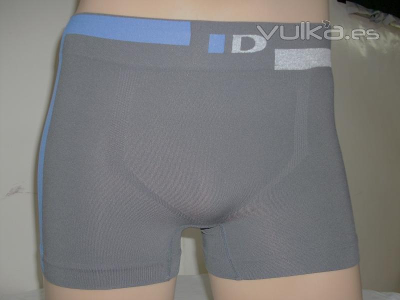 Art. 7403 Boxer S/Costuras Cro. Talla: M - G. Color: Gris. Modelo: I.D.. Tambien disponible en Slip Art. 7303