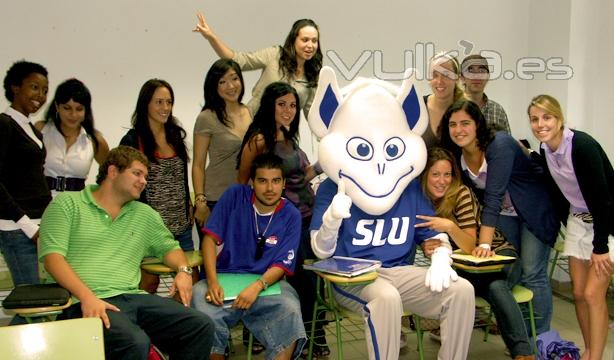 Estudiantes en el Campus