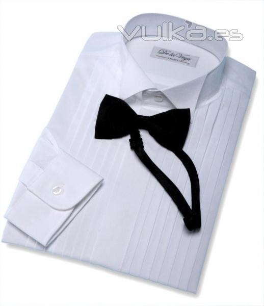 Sastrería DelaVegaTailors Camisa wing collar y pajarita