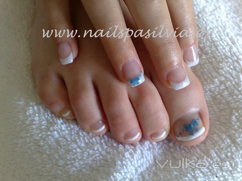 Uas de porcelana y gel 