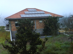 Fotovoltaica conectada a red sobre cubierta de vivienda