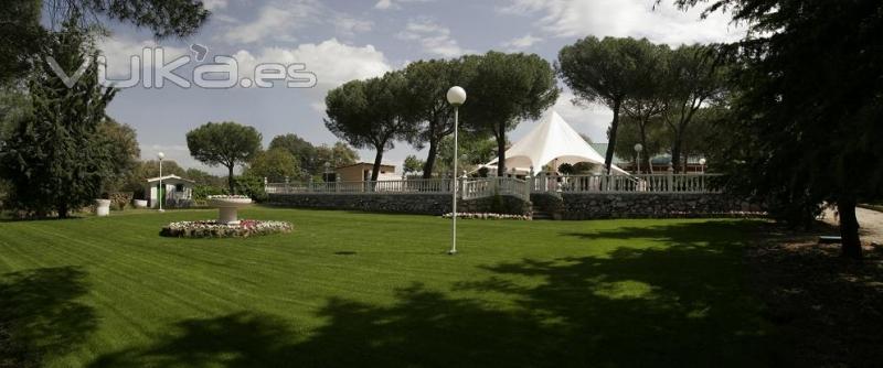 Panoramica de Jardin y carpa de baile en finca LA CARPA 