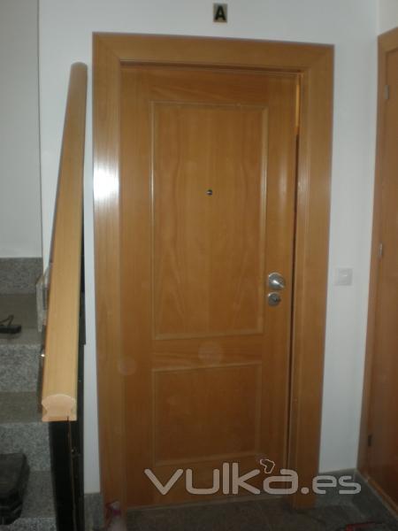 PUERTA SEGURIDAD ACORAZADA GARDESA  HAYA