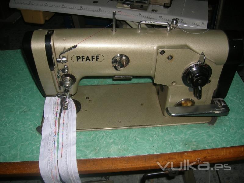 Maquina coser ZIG ZAG PFAFF 438