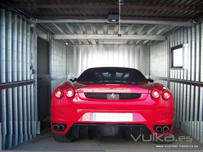 Garage prefabricado metlico: Ferrari.