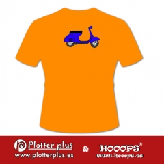 Camisetas hooops de vespa en plotterplus, una mezcla de objetos cotidianos y colores intensos en la coctelera, un ...