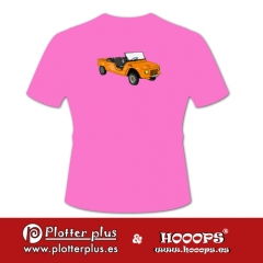 Camisetas hooops meharil en plotterplus, una mezcla de objetos cotidianos y colores intensos en la coctelera, un