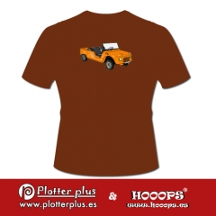 Camisetas hooops meharil en plotterplus, una mezcla de objetos cotidianos y colores intensos en la coctelera, un