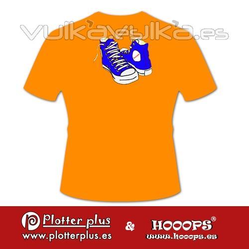 Camisetas Hooops Zapatillas en Plotterplus, una mezcla de objetos cotidianos y colores intensos en la coctelera, un ...