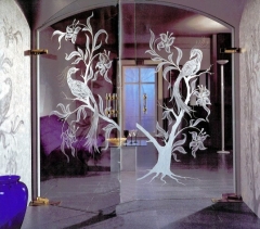 Puerta cristal decorado