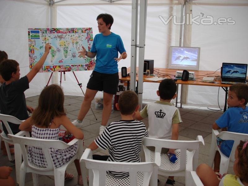 Vibrando con las adaptaciones del Delfn en el taller de Biodiversidad