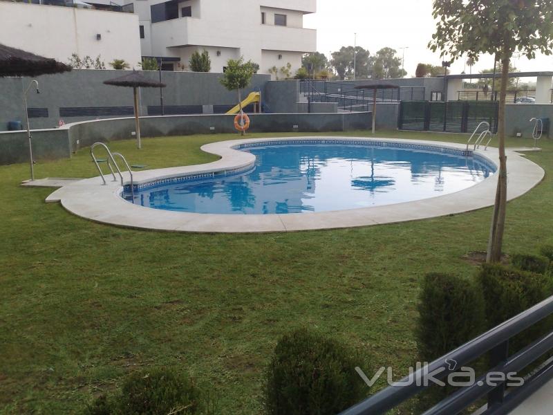 Comunidad Mantenida por JARPISUR con Jardin y Piscina