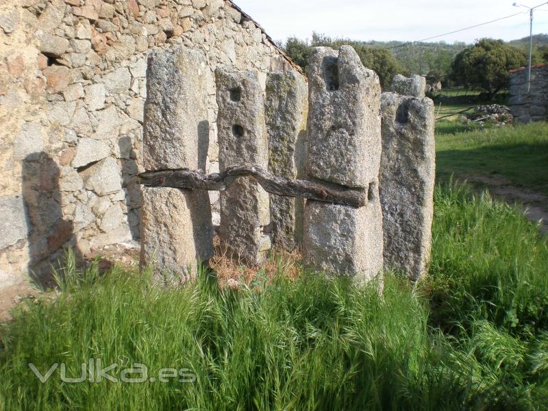 Potro de herrar Ayuntamiento de San Medel utilizado por Florencio Merino (Morales) tres generaciones atras.