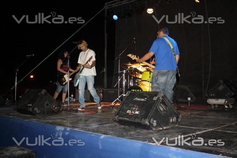 actuacion  grupo IGUANA sonido PH SOUNDS