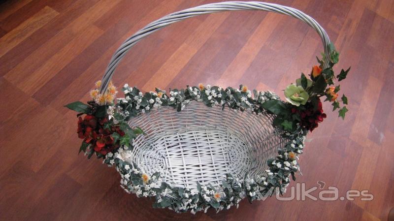 cestas,para detalles de boda exclusivamente adornadas para nuestras clientas