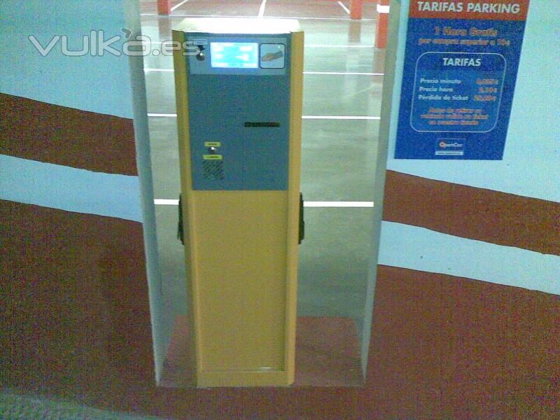 ALT Automatismos dispone de modernos Postes Terminal Entrada, de gestin Electrnico emisor de Ticket de entrada. ...